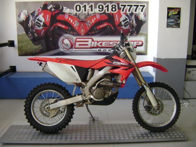 Honda CRF250 with 500km available now!