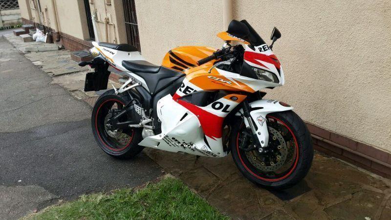 2010 CBR 600RR, superbike, done 25000km