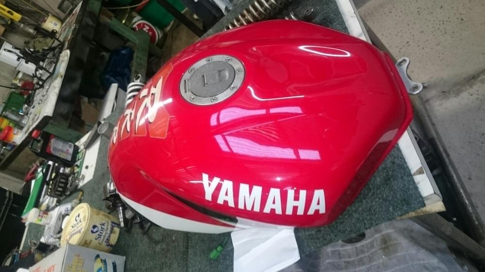 Yamaha R6 fuel tank, (99-01)