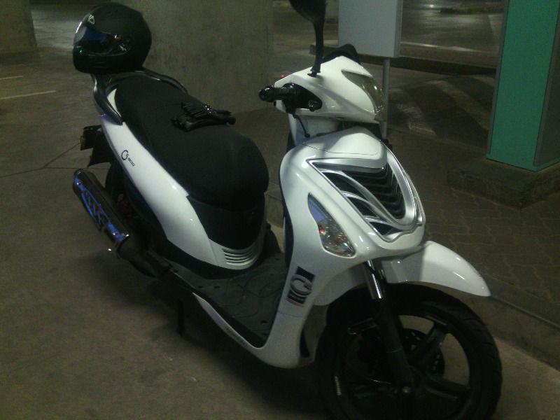 300cc Scooter
