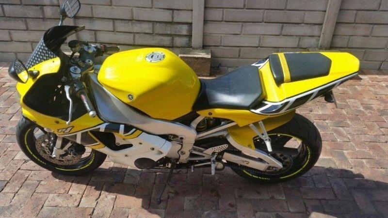 2000 Yamaha YZF-R1 or swop