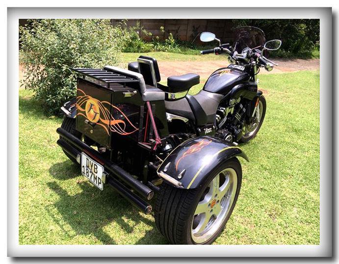 IMMACULATE ….. “SOUGHT-AFTER” MUSCLE BIKE….. CLASSIC & COLLECTORS VMAX-TRIKE