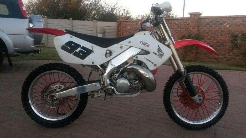 2000 Honda CR250 2-Stroke