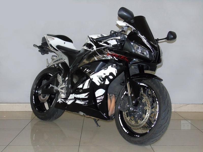 2010 HONDA Cbr 600 Rr