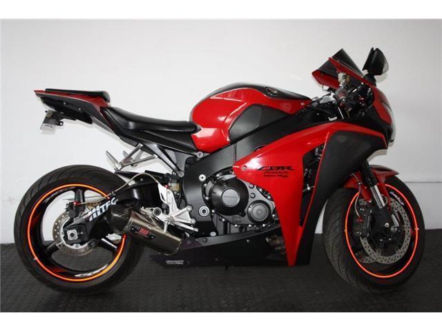 2016 Honda CBR1000RR, with 20000km available now!