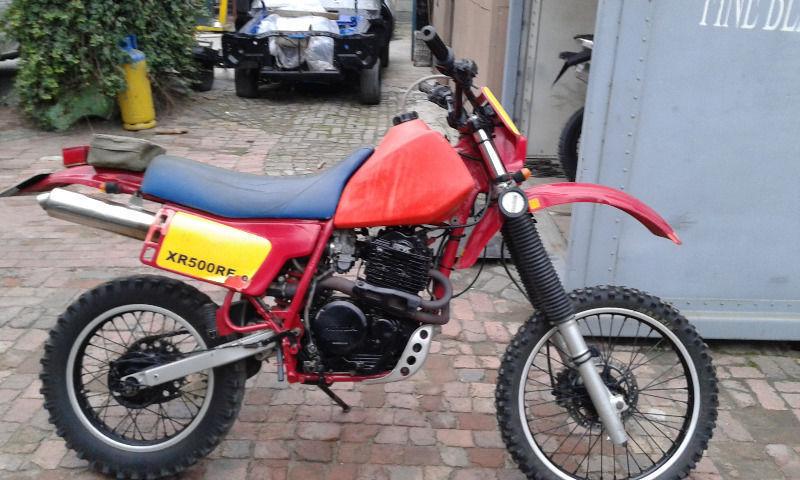 Honda XR 500 and RE 500
