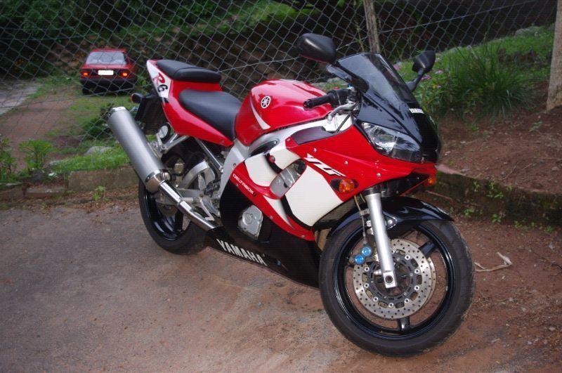 Yamaha R6 2002