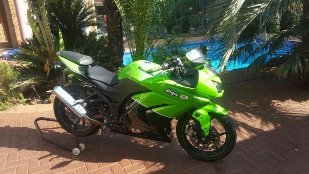 2011 Kawasaki ninja 250 special edition