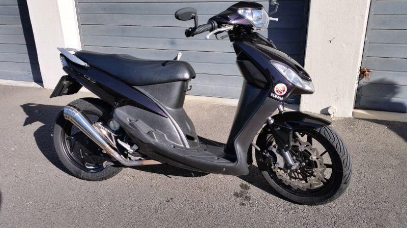 Yamaha 115 scooter