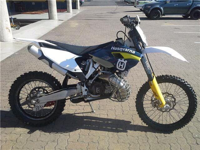 2014 HUSQVARNA TE300 EXCELLENT CONDITION LOW HOURS LOTS OF EXTRAS