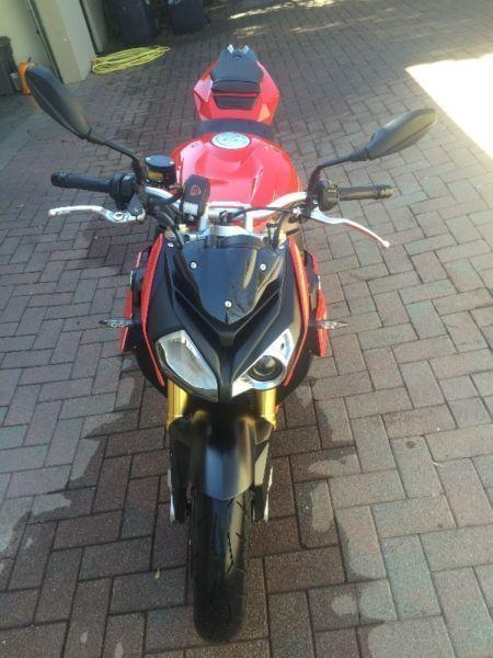 2014 BMW S1000R RED