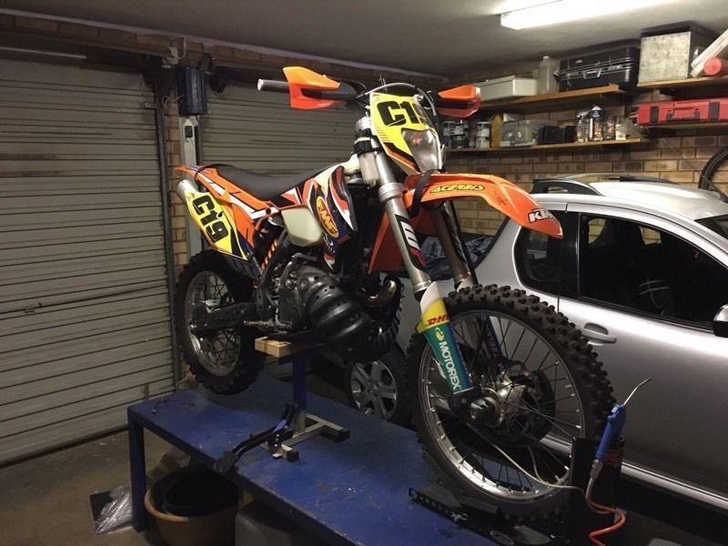 2014 KTM 300 XCW 90 hours