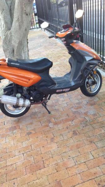 Bigboy Sportflite 125 | R4000 (Comes with Free Medium Size Helmet)