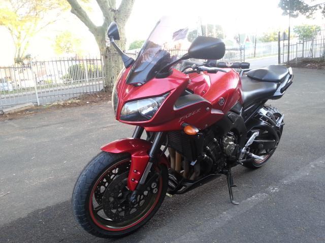 YAMAHA FAZER 1000 @ TAZMAN MOTORCYCLES