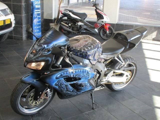 Honda CBR1000 Blue 35000km R69900