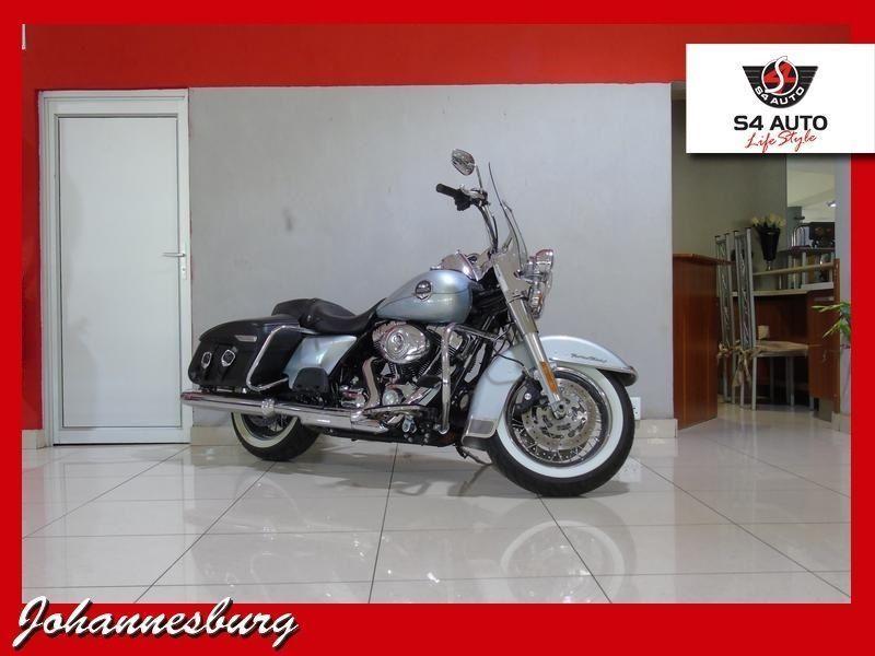 2010 Harley Davidson Touring Road King Classic