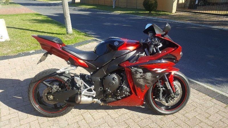 2011 Yamaha R1 Limited