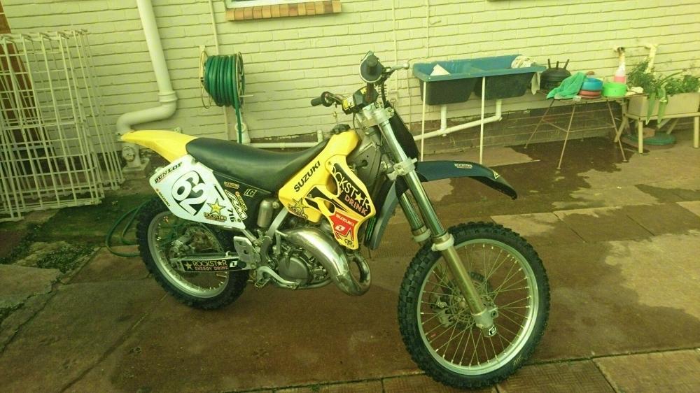 Suzuki RM125