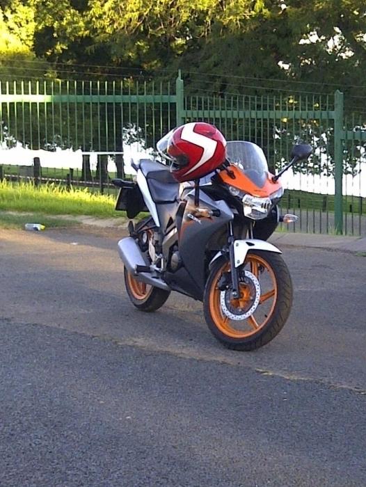Honda CBR 125cc 2011 model in good condition accident free