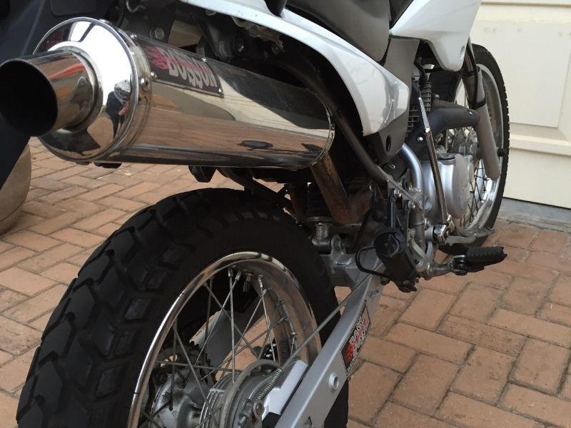 2014 Honda XR with a bosson performance exhaust and in great condition and one owner bike