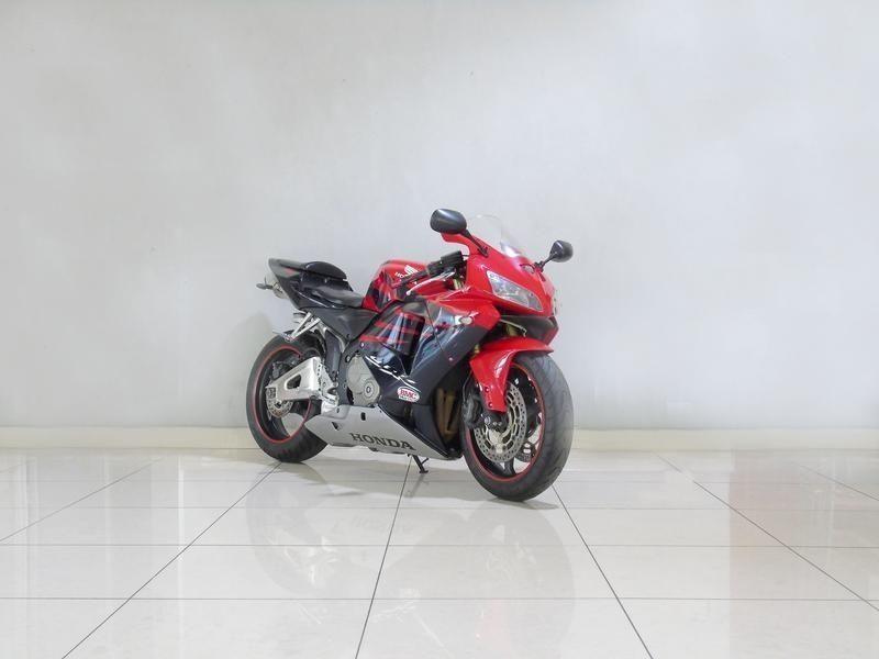2007 HONDA Cbr 600 Rr