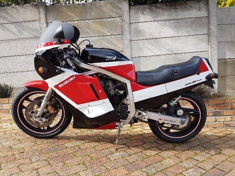 1986 Suzuki GSXR 750 (PRE, PRE SLING, SLINGSHOT)