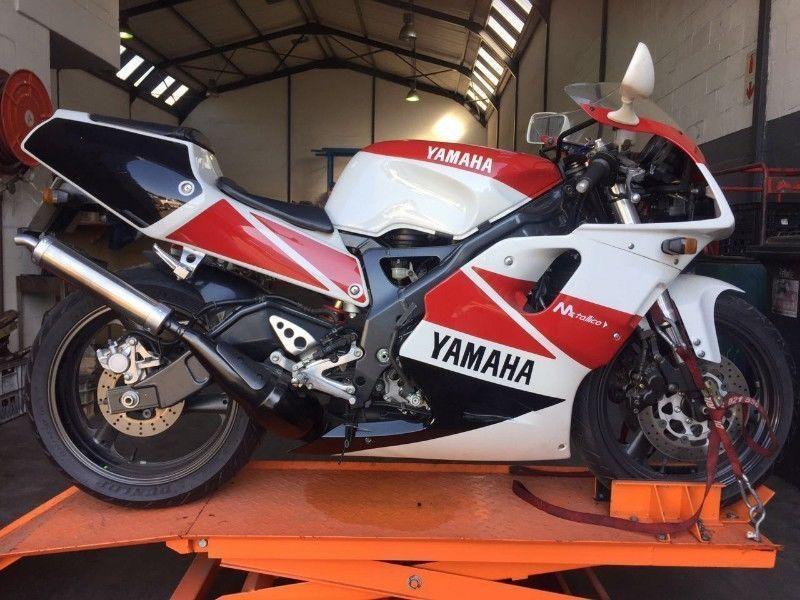 YAMAHA TZR250 RS 3XV8