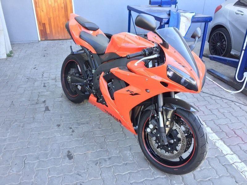 2006 Yamaha R1