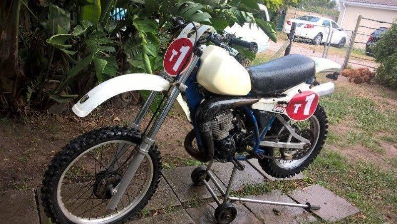 Vintage bike - 1984 Yamaha YZ