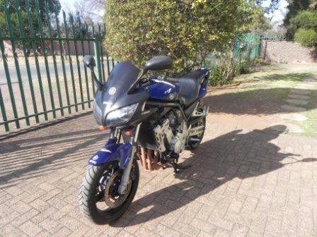 Awesome FZ 1000 cc Fazer sport 2006