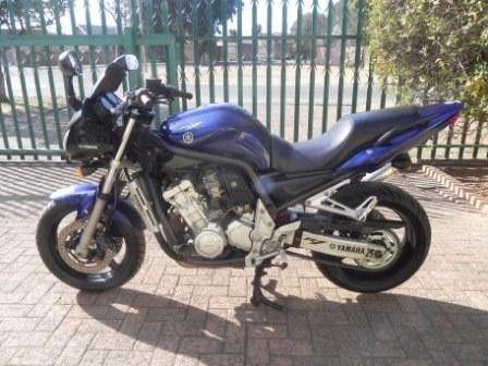 Awesome FZ 1000 cc Fazer sport 2006