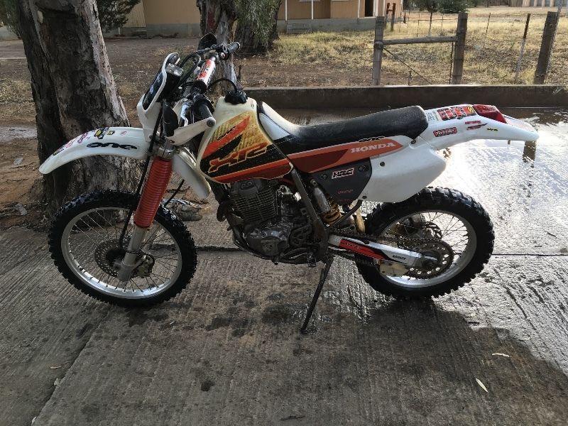 Honda XR 400R