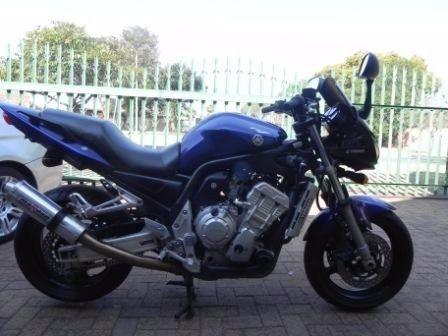 Yamaha FZS 1000 cc 2006 Excellent condition