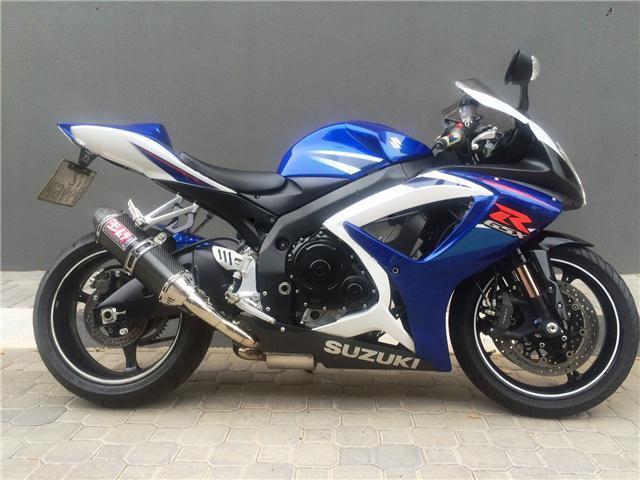 SUZUKI GSXR 750 K7