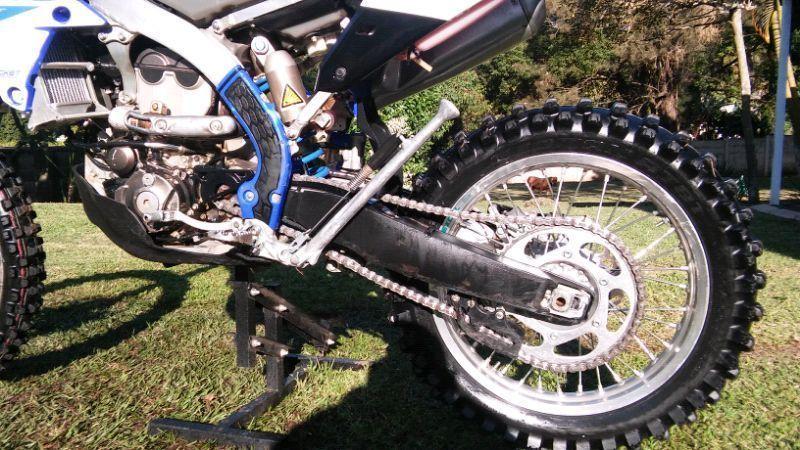 2015 YZ250 FX IN IMMACULATE CONDITION LOW HOURS LOTS OF EXTRAS