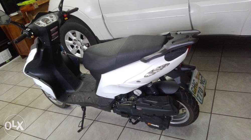 Gomoto scooter for sale