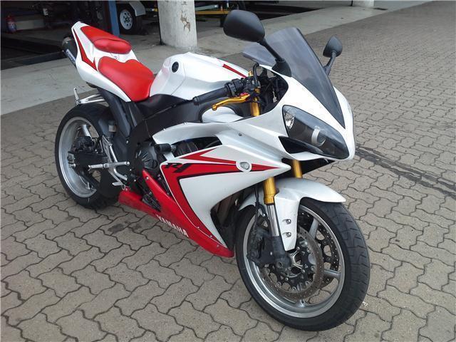 2008 YAMAHA YZF R1 FOR SALE !