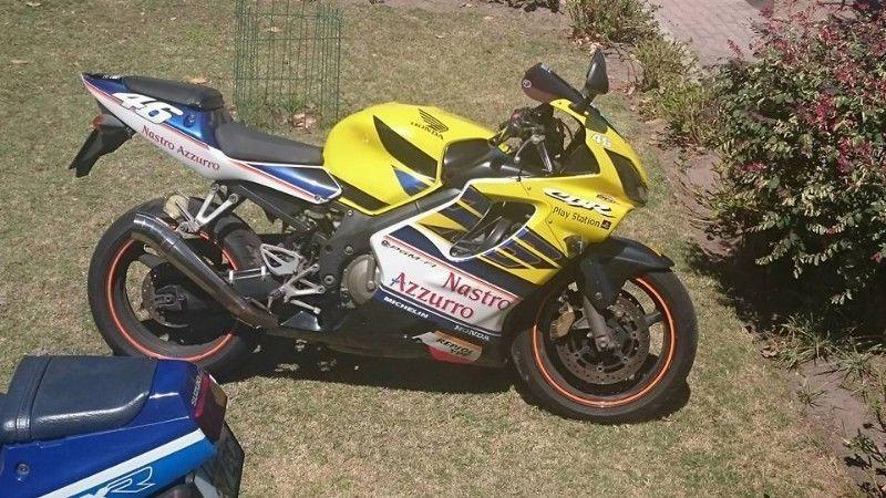 2002 Honda CBR 600 F4i Valentino Rossi Replica