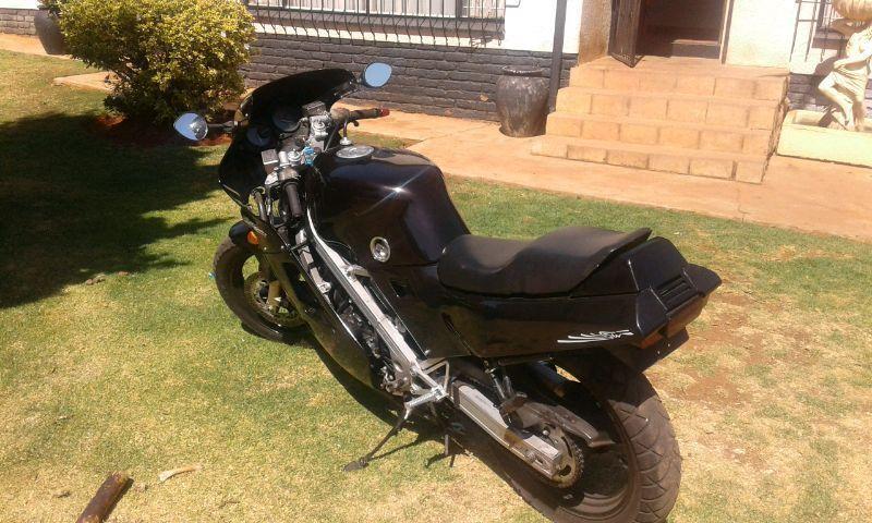 Honda vfr 400 nc 21