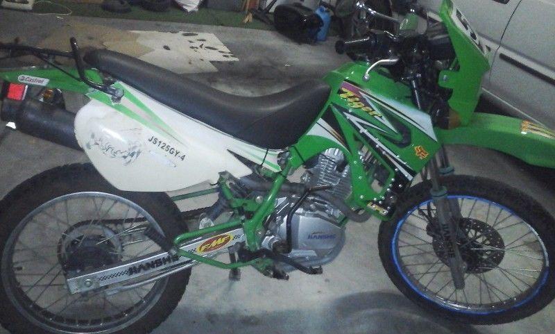 125cc Jianshe - Scrambler (Faster than most 125's)