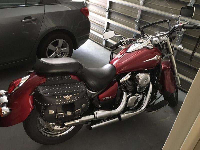 Kawasaki VN900 2008 One lady owner , yes only 5000 kms , just serviced, new battery !