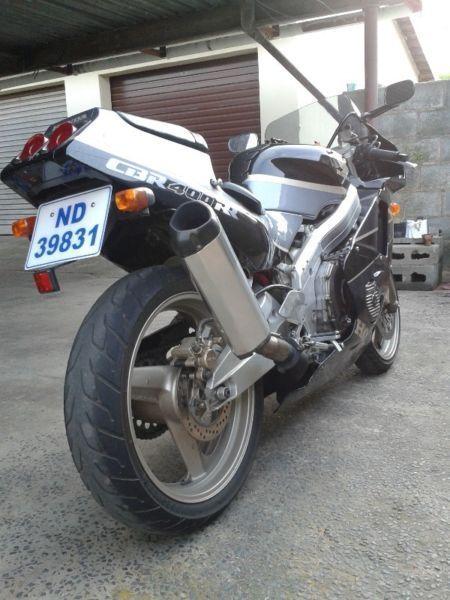 Honda CBR 400