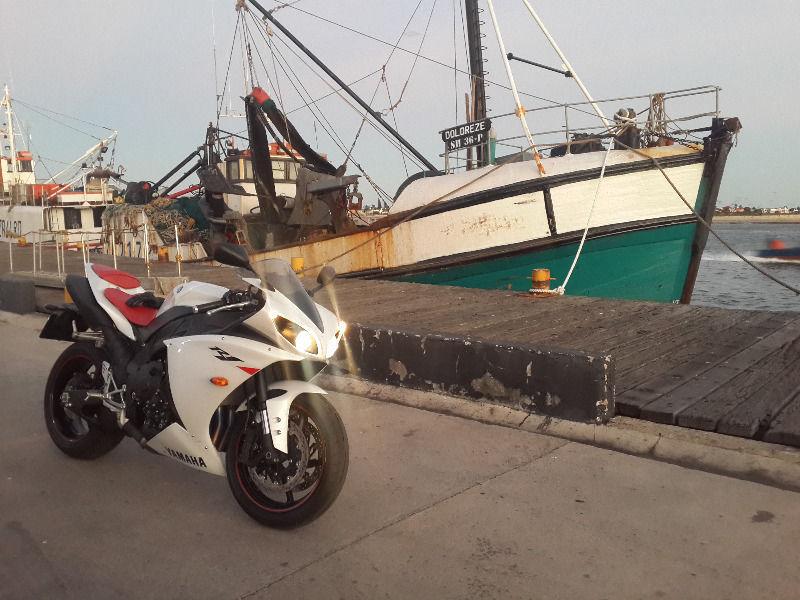 Yamaha YZF-R1