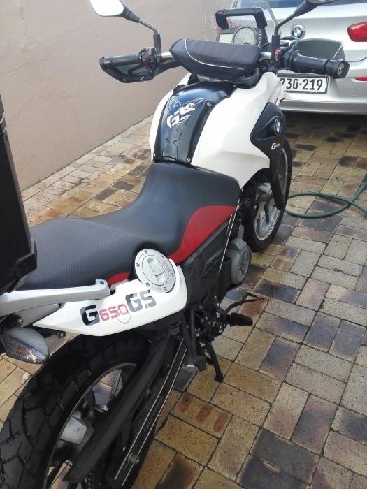 Bmw g 650 gs low km and price