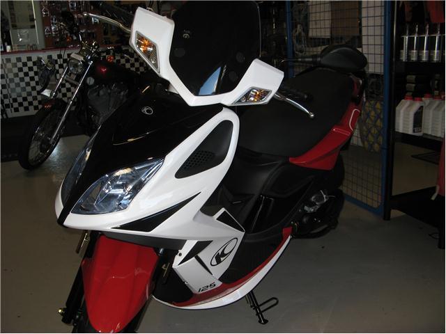 KYMCO SUPER 8 125cc - NOW BACK IN STOCK @ MOTOJUNCTION !!