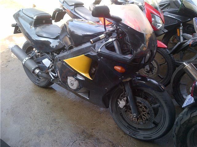 URGENT SALE:HONDA CBR 400 LIECENSED R22 000 @ BIKES