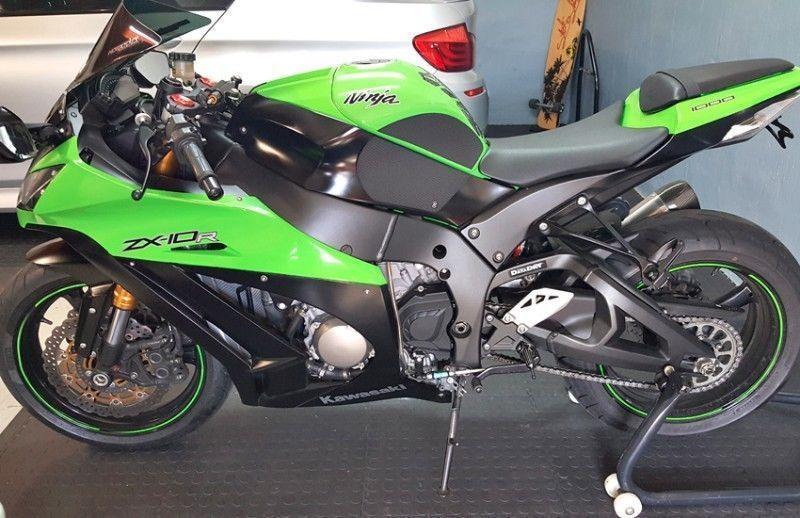 2015 Kawasaki ZX10R Ninja - BARGAIN!!