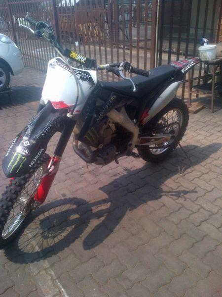 CRF 450 2009 fuel injection