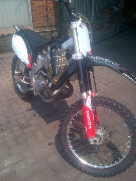 CRF 450 2009 fuel injection