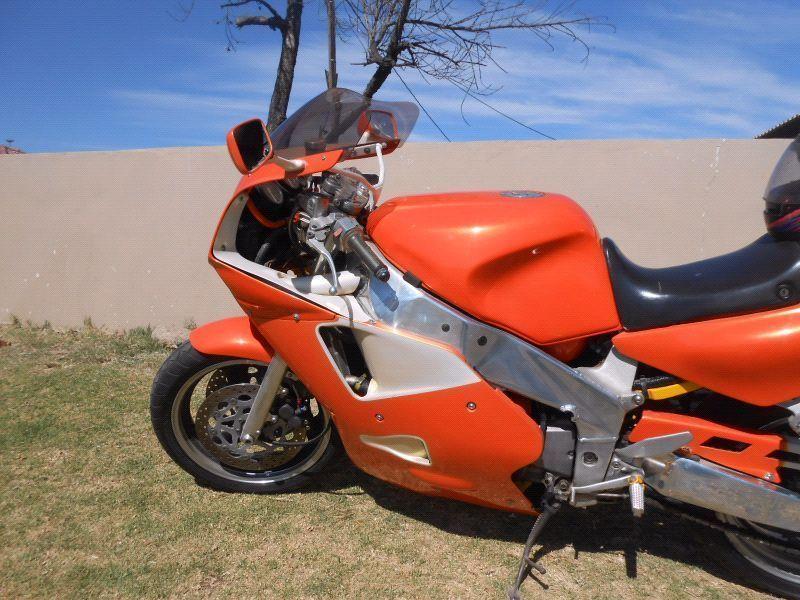 FZR 1000 for sale